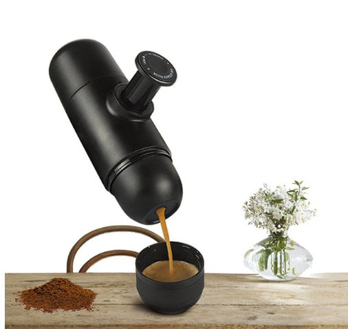 Portable Manual Coffee Maker – 8-Bar Pressure Espresso Machine